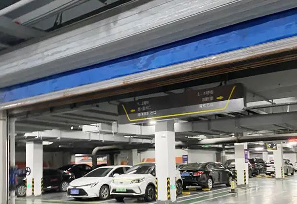 關(guān)于防火卷簾，民用建筑可以設(shè)置不規(guī)則型的防火卷簾嗎？